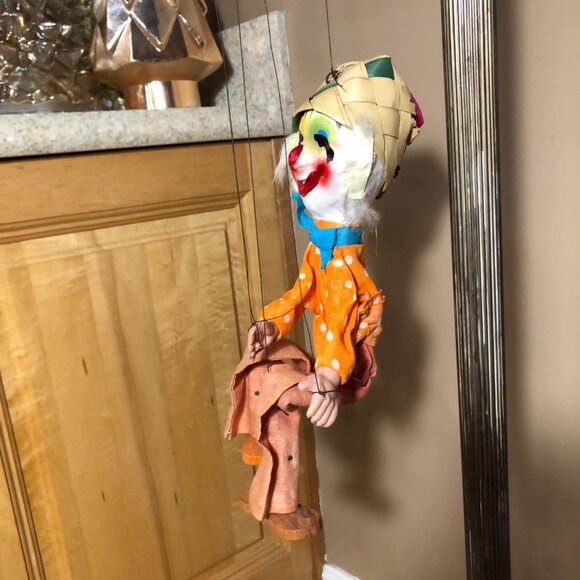 Vintage Mexican Clown marionette - Picture 3 of 10